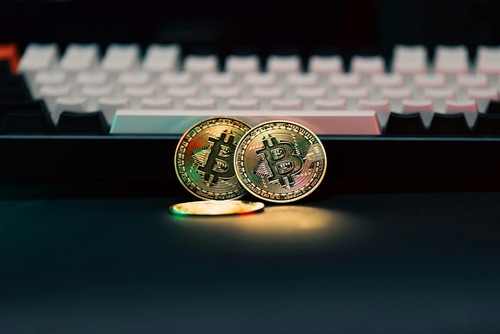 Credit and debit cards used to buy Bitcoin online — card checkout BTC purchase